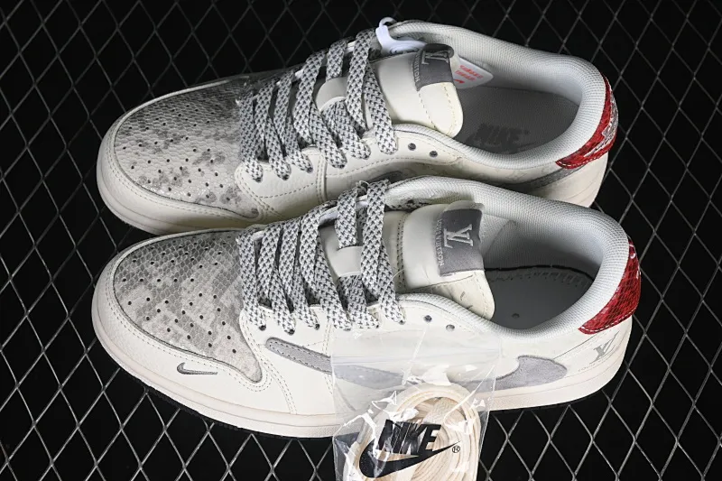 All categories Air Jordan Jordan series basketball shoes Air Jordan 1 Low high-end customized low-top sneakers Travis Scott x Fragment Design x Air Jordan 1 Low OG SP AJ1 Joe 1 joint printed beige gray red low-top cultural casual sneakers QW5088-209
